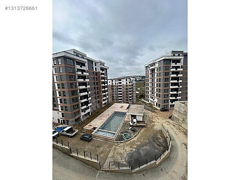 KOCAELİ İZMİT KAVANYA KORU SİTESİ'NDE SATILIK 3+1 ARAKAT DAİRE